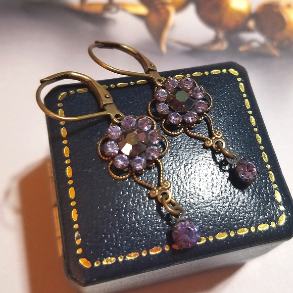 Vintage Filigree Purple and Black Crystal Dangle Earrings - Picture 6 of 6